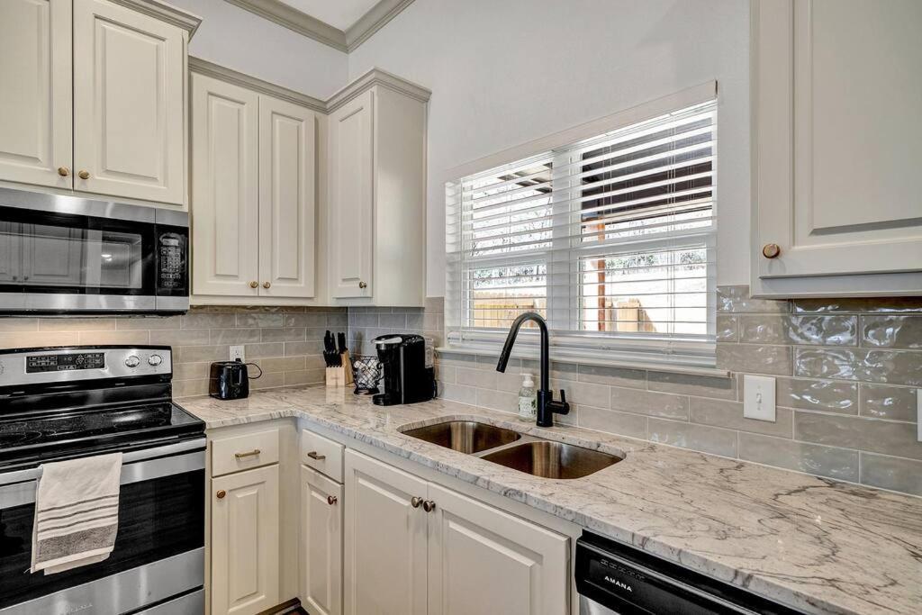 Alamo Luxury Living Up To 11 Villa Tyler Luaran gambar