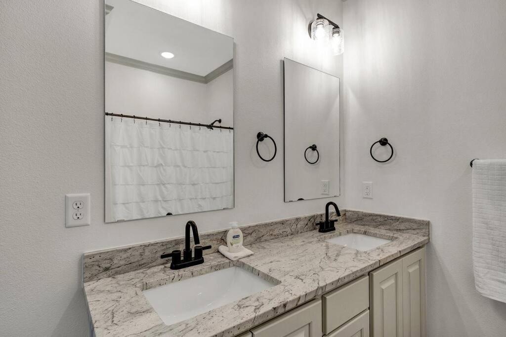Alamo Luxury Living Up To 11 Villa Tyler Luaran gambar