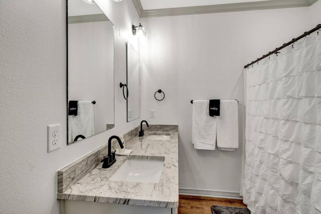Alamo Luxury Living Up To 11 Villa Tyler Luaran gambar